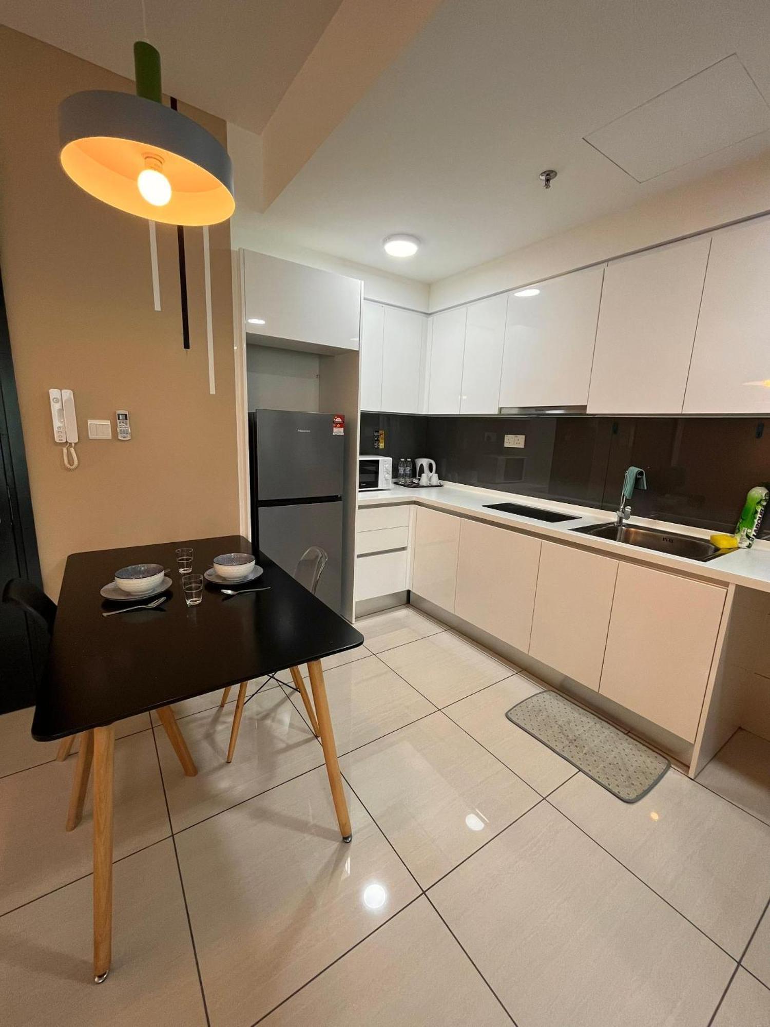 Almas Puteri Harbour Nusajaya Suite Room Exclusive Room 5 Min To Legoaland By Homespace Экстерьер фото